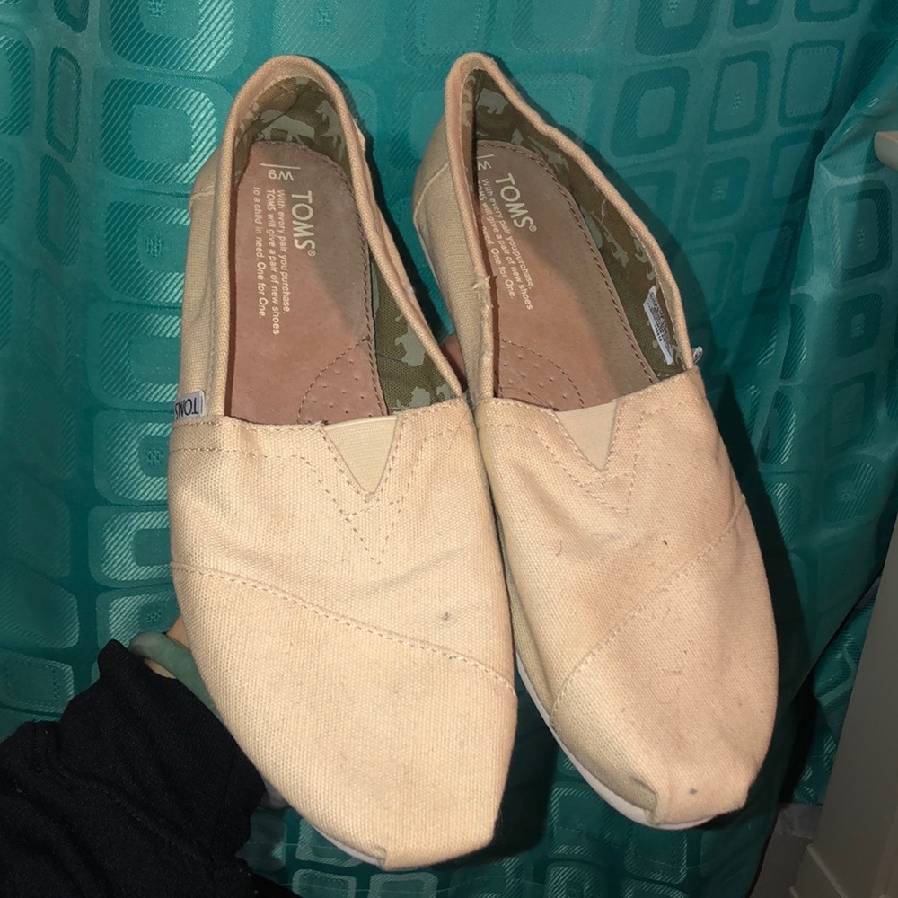 TOMS